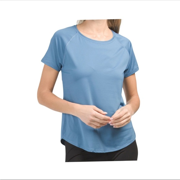 Under Armour Tops - Under Armour compression heat gear set